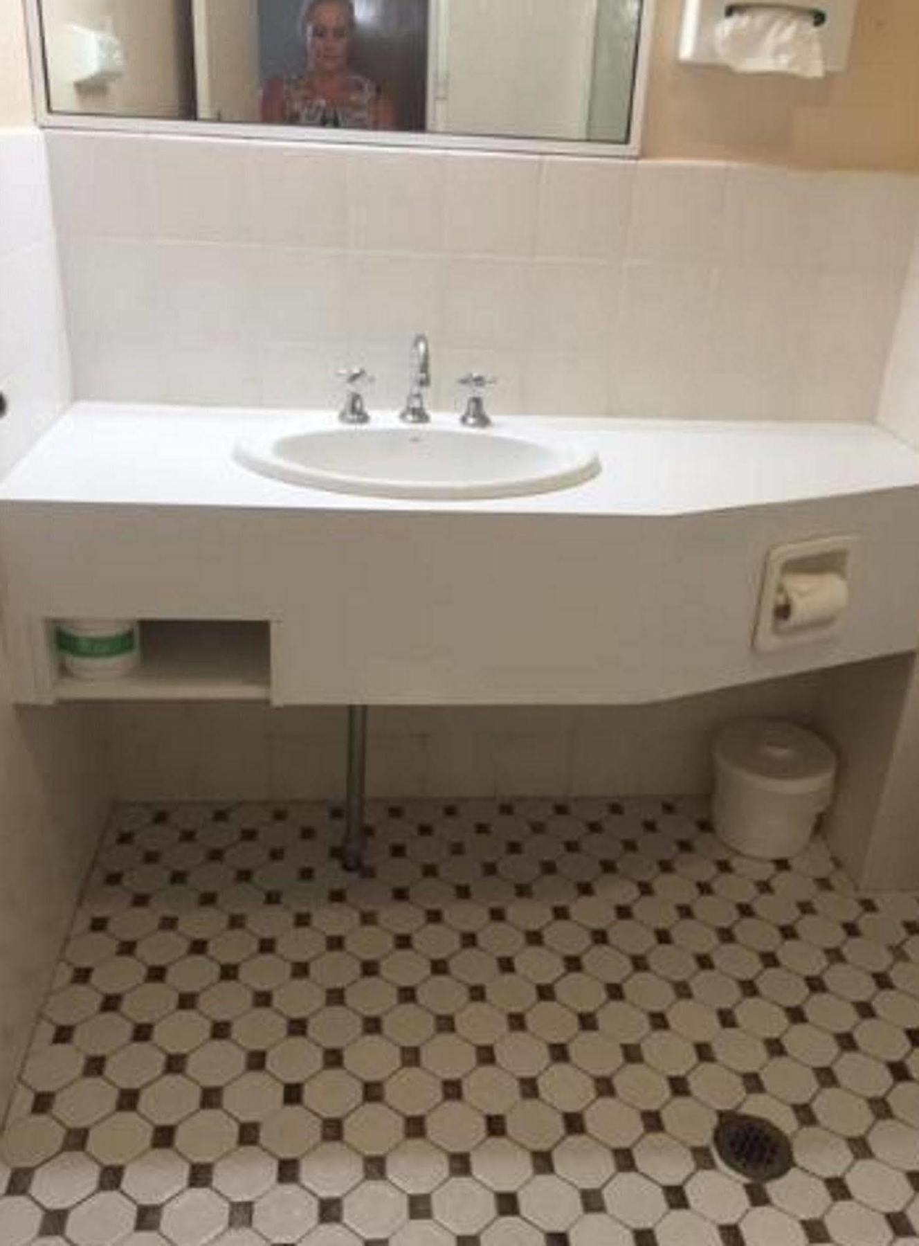 Motel Golden West Motor 3*